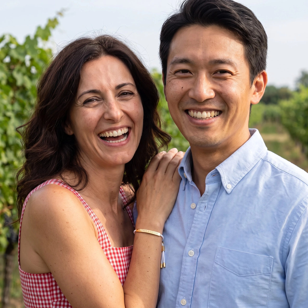 White bracelet — worn by a couple, gold | SKU: laperle-g