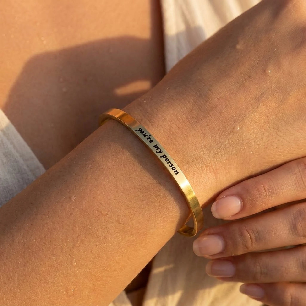 Best friend bracelet — close-up of the details, gold | SKU: 8174603-gold-color